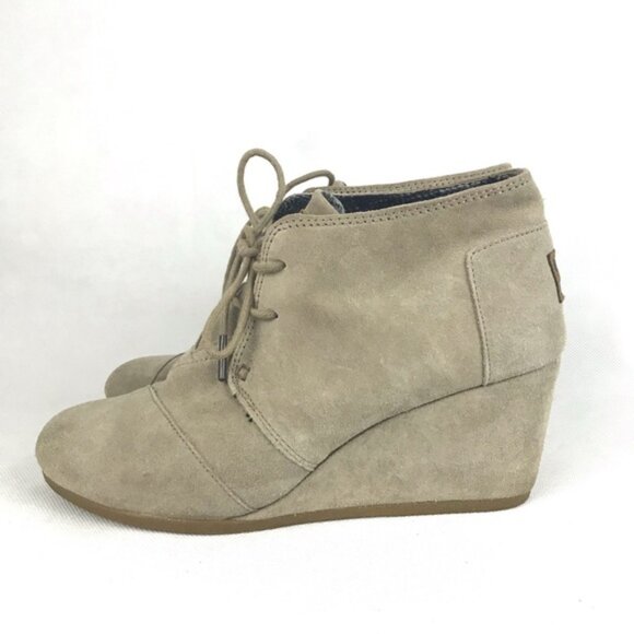 TOMS Suede Taupe Wedges Lace Up Ankle Bootie Leather Boots Size 10 W Casual - Picture 5 of 6
